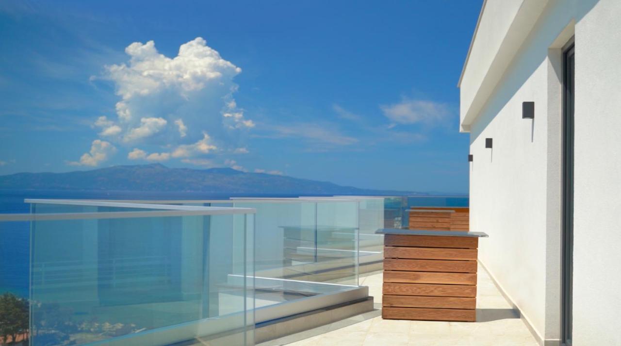 Dorchester Hotel Saranda Dış mekan fotoğraf