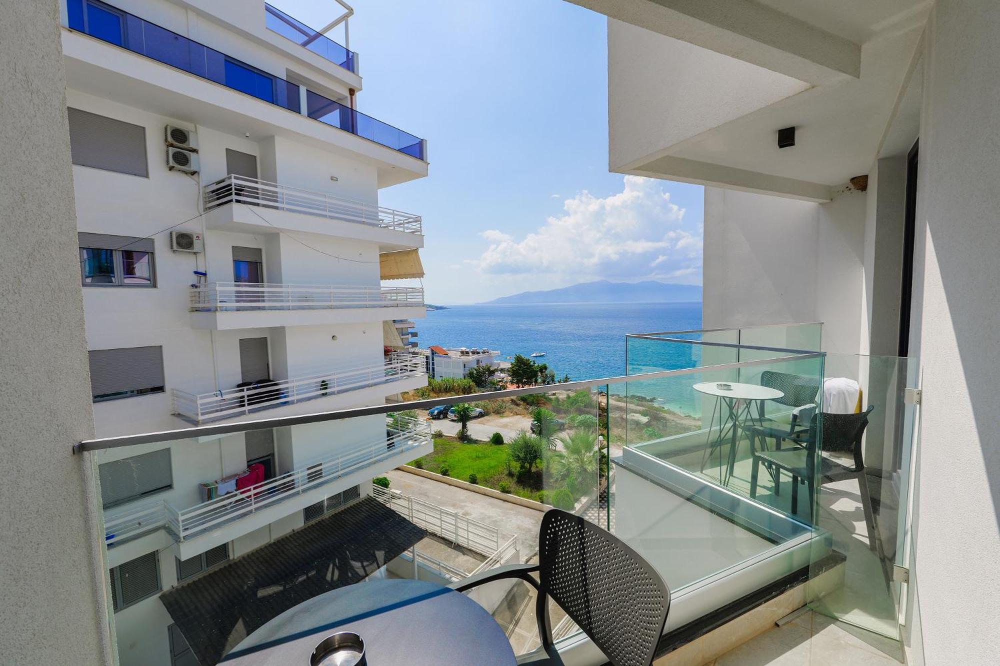 Dorchester Hotel Saranda Dış mekan fotoğraf