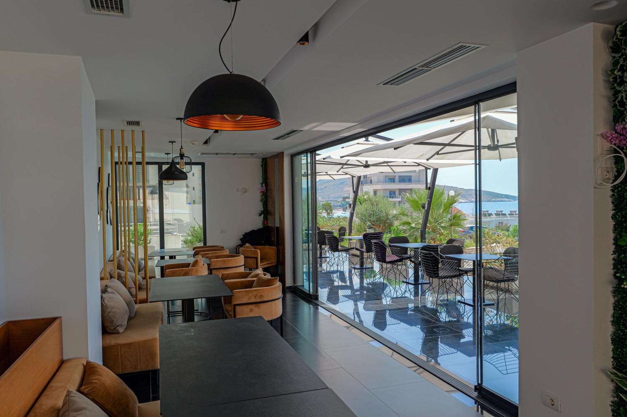 Dorchester Hotel Saranda Dış mekan fotoğraf