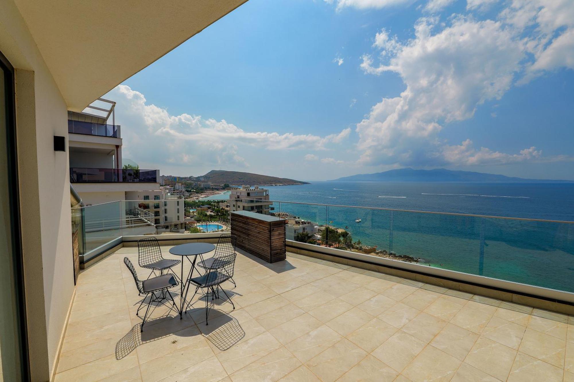 Dorchester Hotel Saranda Dış mekan fotoğraf
