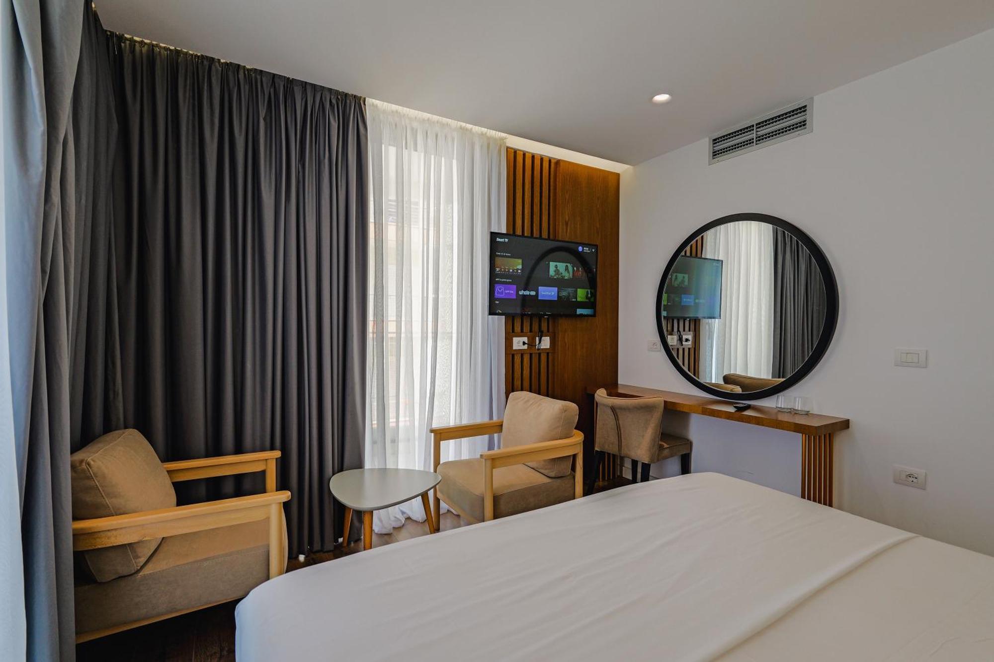 Dorchester Hotel Saranda Dış mekan fotoğraf
