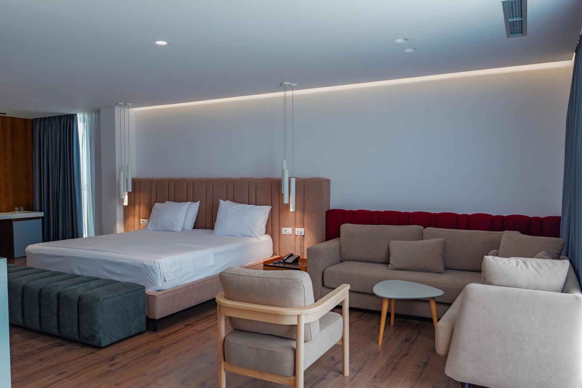 Dorchester Hotel Saranda Dış mekan fotoğraf