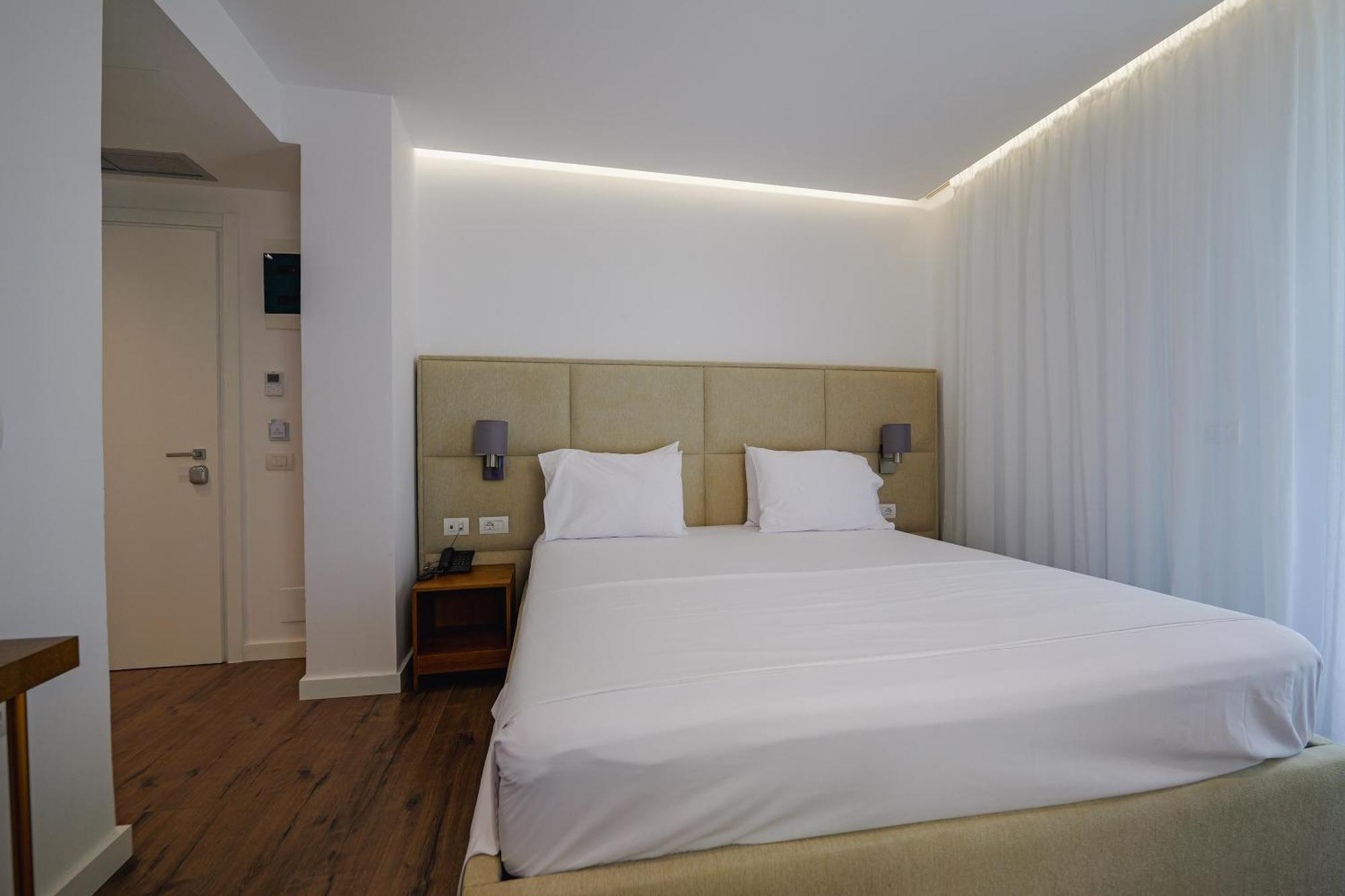 Dorchester Hotel Saranda Dış mekan fotoğraf