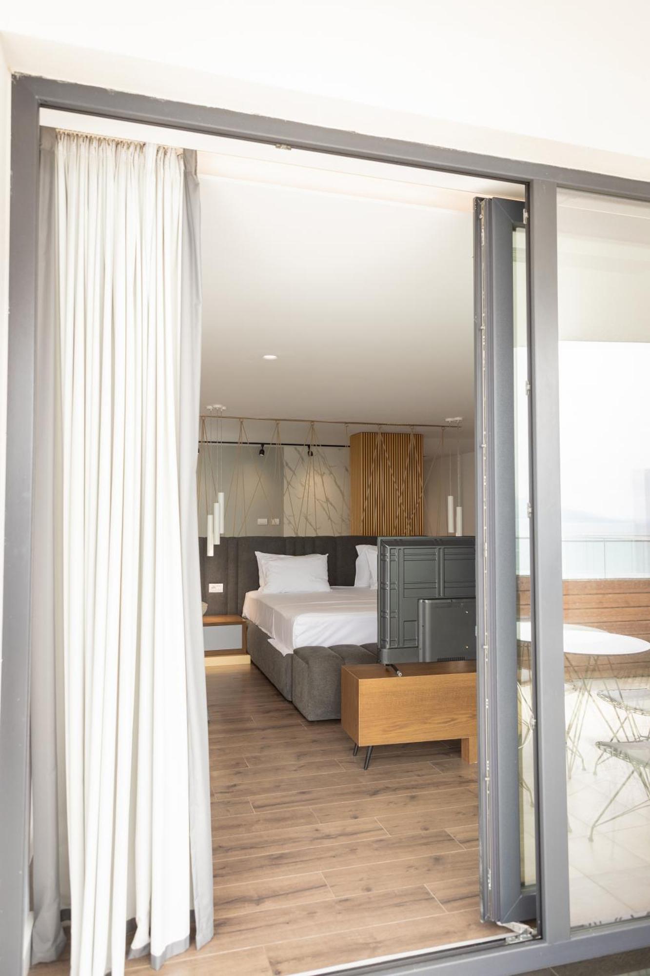 Dorchester Hotel Saranda Dış mekan fotoğraf