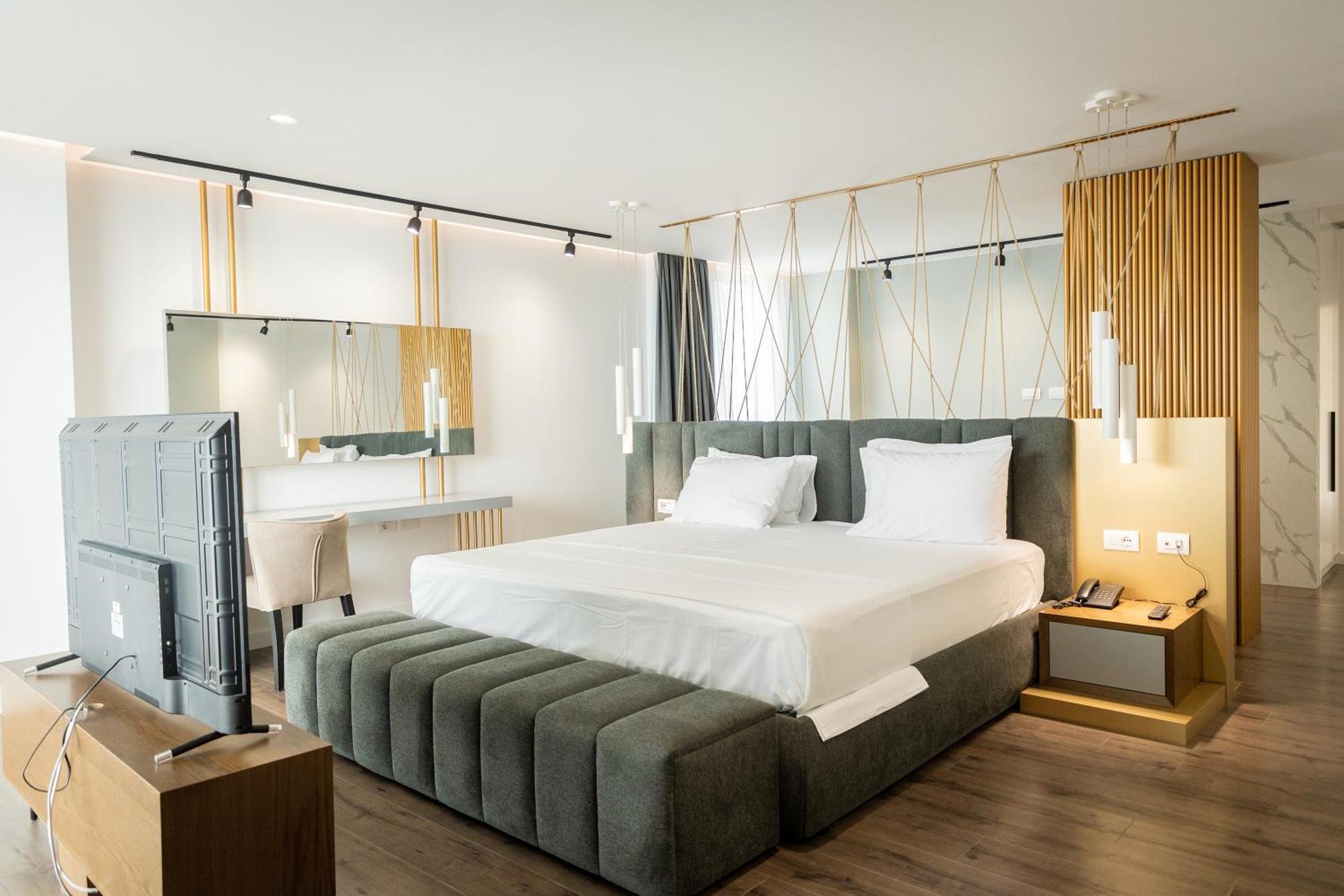 Dorchester Hotel Saranda Dış mekan fotoğraf